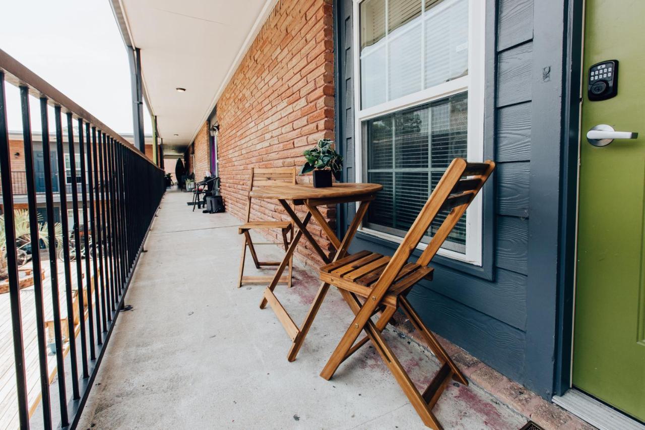 Urban 2Br Apartment In The Heart Of The Heights ヒューストン エクステリア 写真